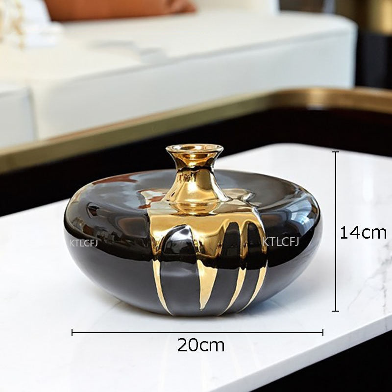 Charlotte Luxury Vase